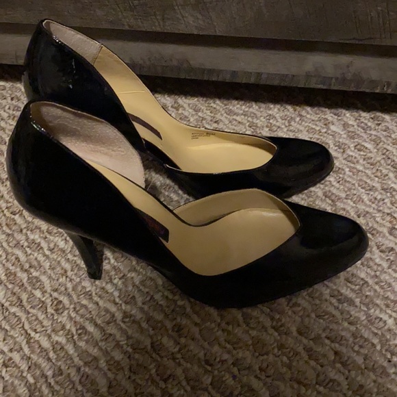 Shoes - Picture 2 of 3
